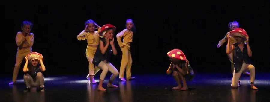 Danse Moderne 6 - 7 ans avec Nathalie